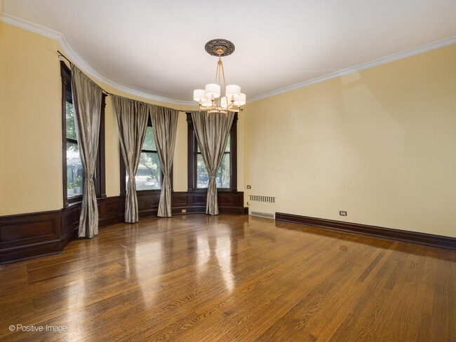 Foto del edificio - 453 W Fullerton Pkwy