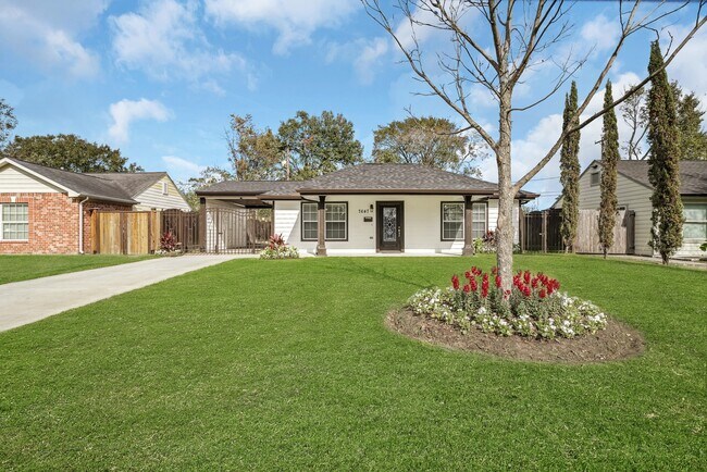 Foto del edificio - 7647 Greendowns St