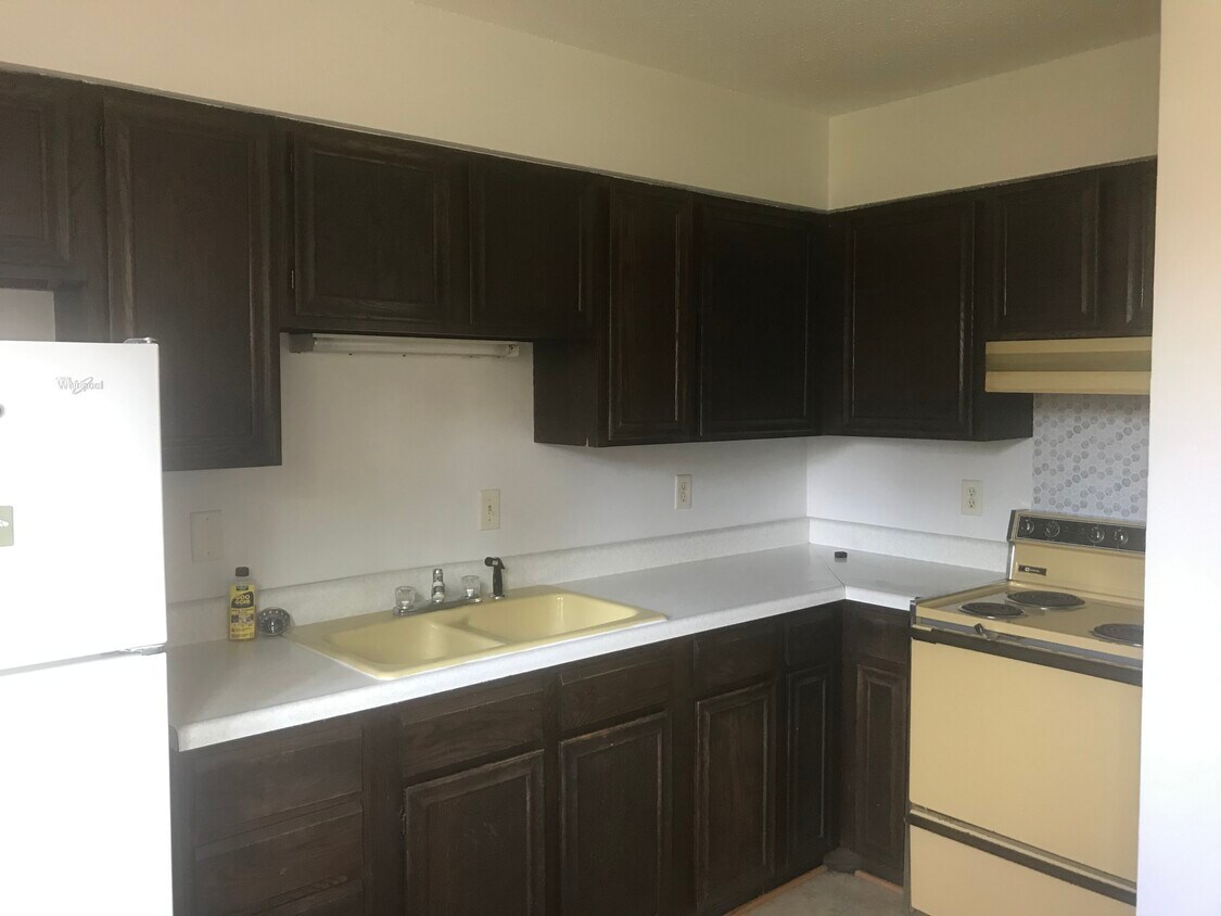 310 Vinton Ave Unit 3, Eldora, IA 50627 Apartments in Eldora, IA