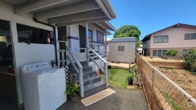Building Photo - 3343 Ho'olulu St