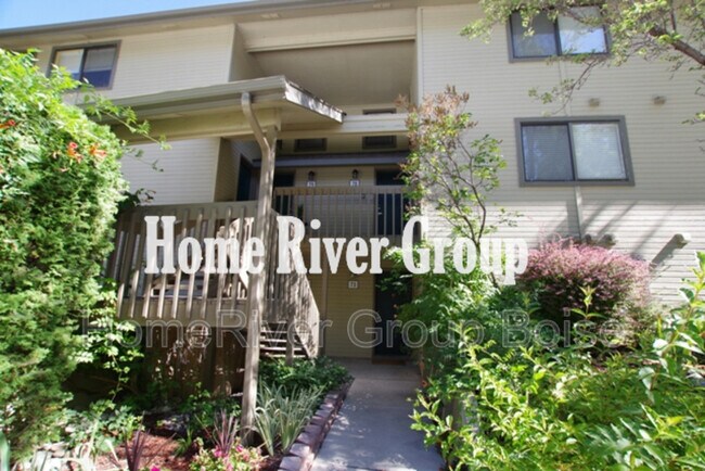 Building Photo - 3687 S Gekeler Ln