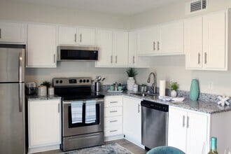 Building Photo - Huntsville Landing Apartments