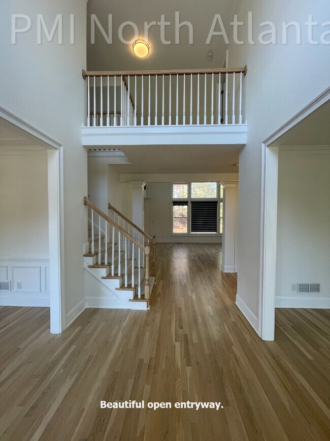 Building Photo - Pet Friendly, with a Fenced-in Backyard.