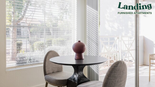 Foto del edificio - 600 W Grove Pkwy