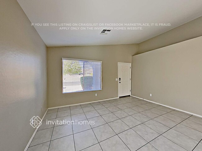 Building Photo - 14632 N 148th Ave