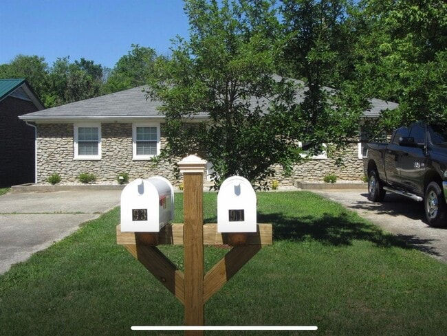 Building Photo - 91-93 Meadowbrook Drive Duplex