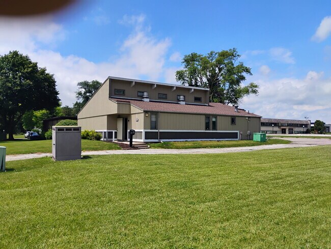 Foto del edificio - 6410 Normandy Dr