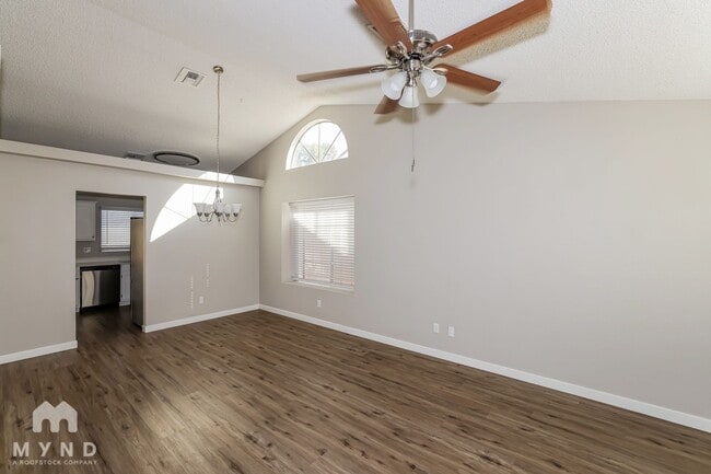 Building Photo - 3432 E Tonto Ln