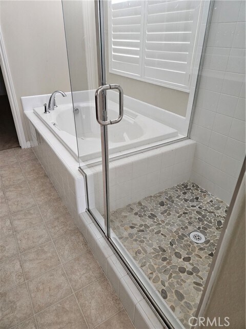 Building Photo - 5027 Horse Chestnut St