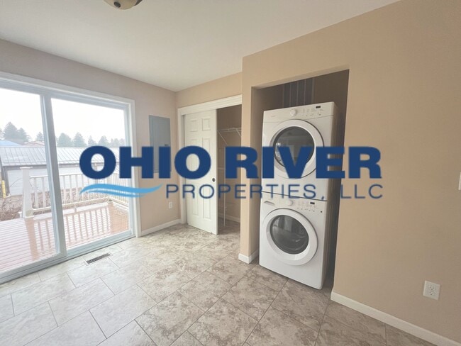 Building Photo - 68115 Tinmar Dr