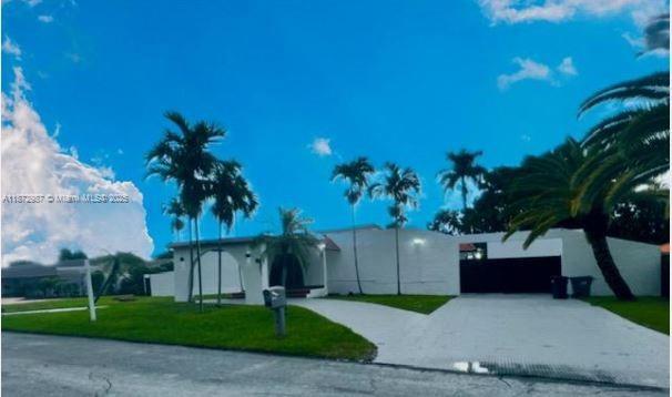 Primary Photo - 7240 SW 58th St