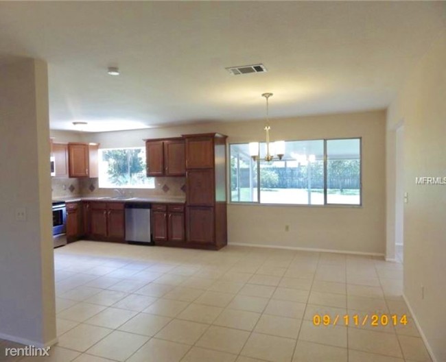 Building Photo - 2 br, 2 bath House - 4275 Tollefson Ave