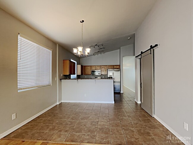 Foto del edificio - 17220 W Lundberg St