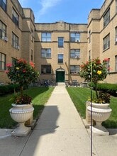 Building Photo - 4926 N Kedzie Ave