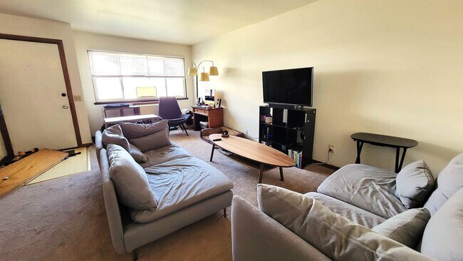 Foto del edificio - 4015 Claire St