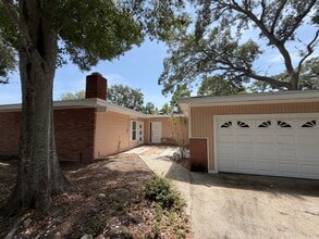 Building Photo - 1 Bed/1 Bath