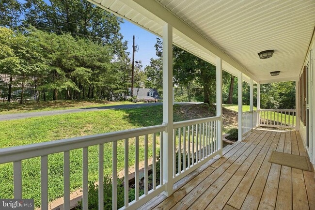 Building Photo - 345 Chippewa Ln