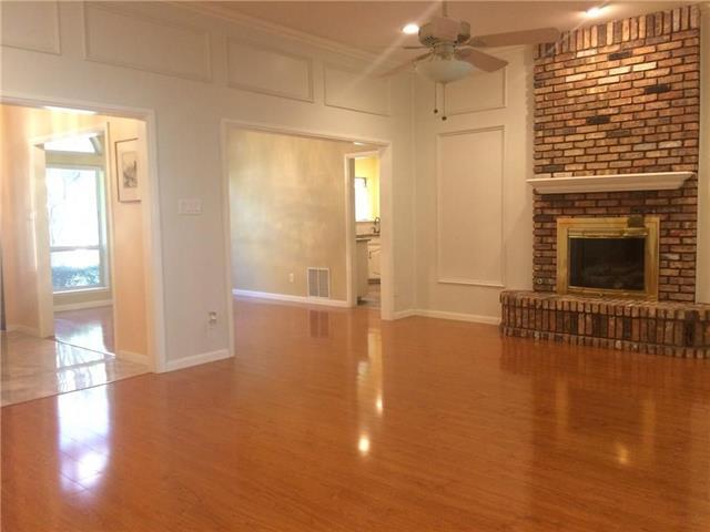 Building Photo - 1717 Glade Rd