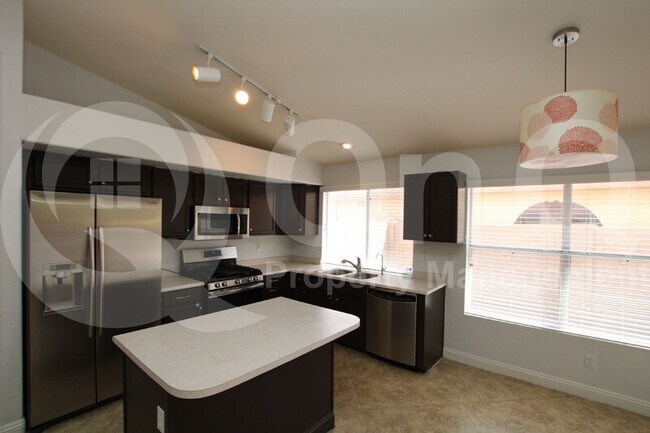 Foto del edificio - 1833 W Springfield Way