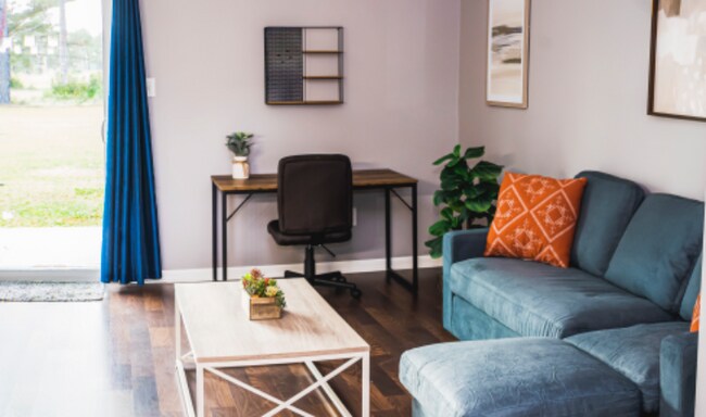 Foto del edificio - 601 Peletier Loop Rd