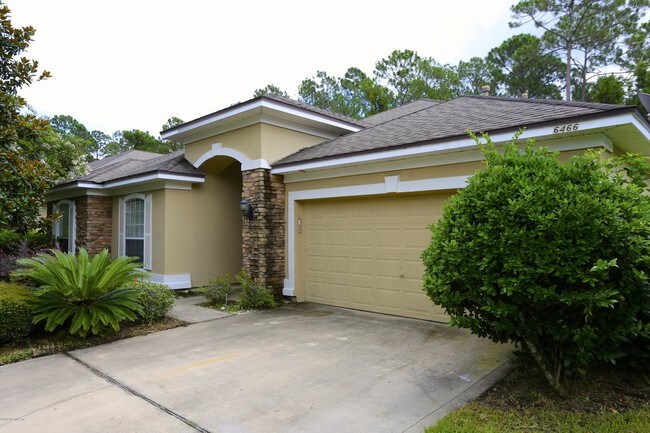 Building Photo - 6466 Ginnie Springs Rd