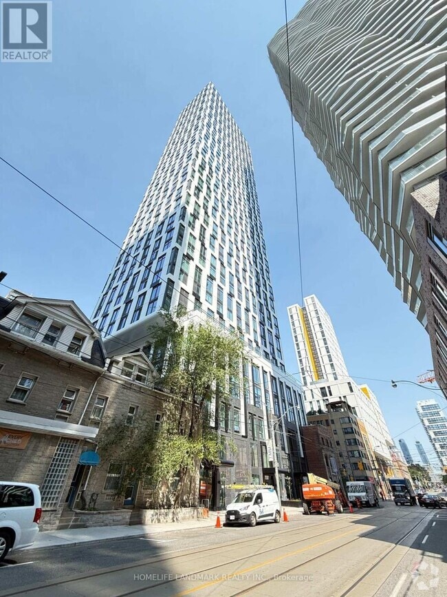 Building Photo - 252-5252 Church St