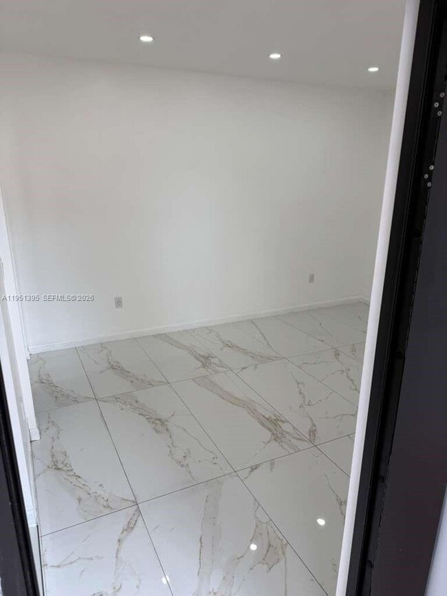 Building Photo - 10726 SW 147th Ct