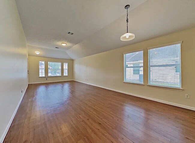 Foto del edificio - 4041 Hawthorn Glen Ct