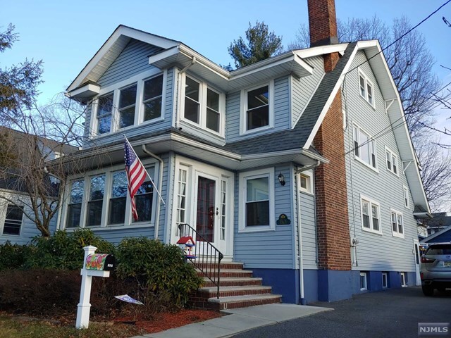 Building Photo - 169 Grand