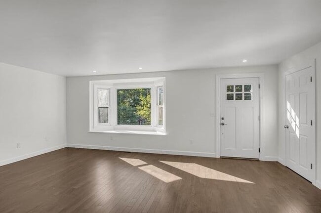 Building Photo - 428 Mower St