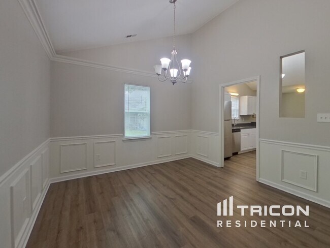 Building Photo - 10723 Spruce Knob Ln