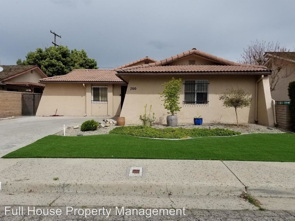 Primary Photo - 3 br, 2 bath House - 700 W. Fairhaven