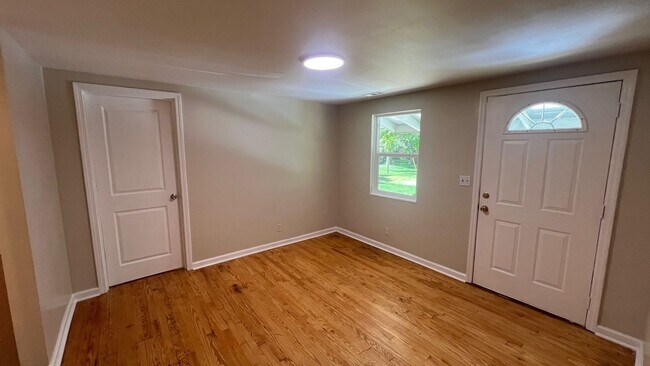 Foto del edificio - Affordable 2 Bedroom in Mount Pleasant