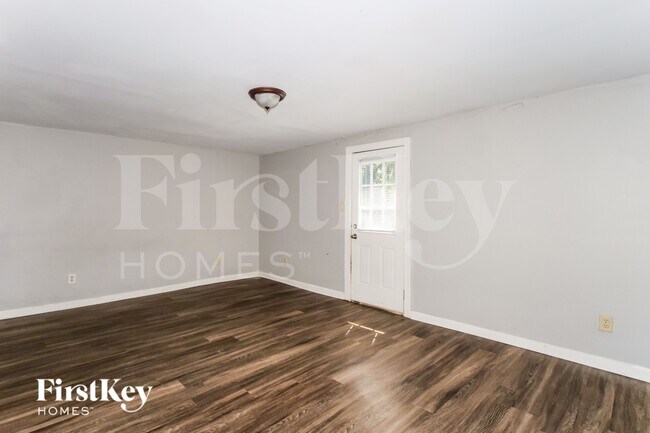 Building Photo - 5183 Warfield Dr