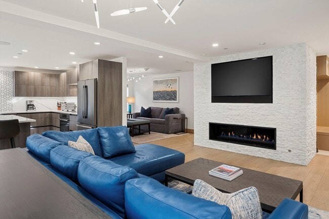 Foto del edificio - 447 E Cooper Ave