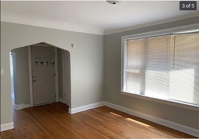 Foto del edificio - 5944 S Artesian Ave