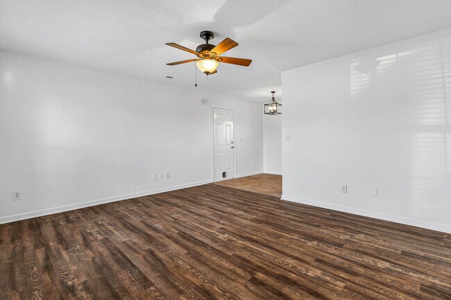 Foto del edificio - 1551 Ready Section Rd