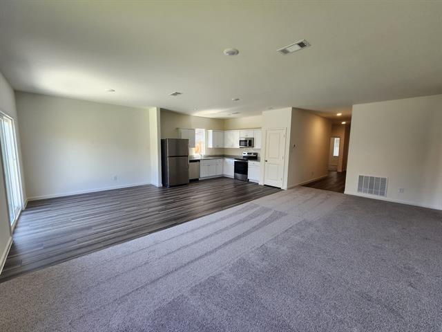 Foto del edificio - 4912 Mccoy Dr