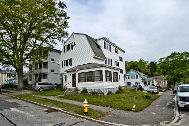 Foto del edificio - 137 Cohasset St