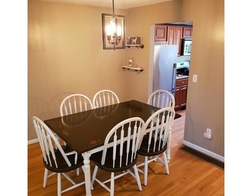 Primary Photo - 1717 Thayer St