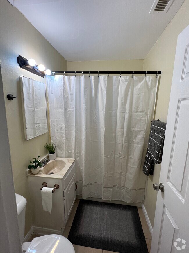 Oildale Apartments for Rent Bakersfield, CA