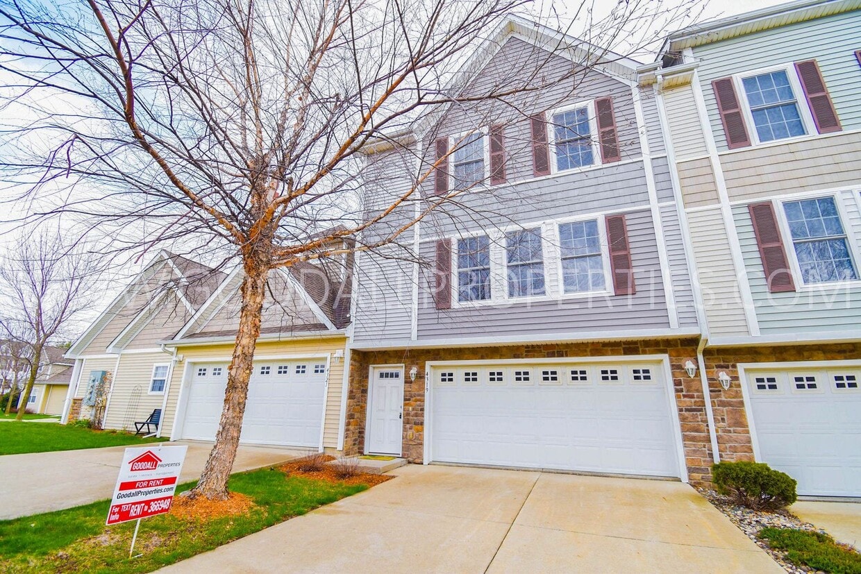 4319 153rd St, Urbandale, IA 50323 Townhome Rentals in Urbandale IA