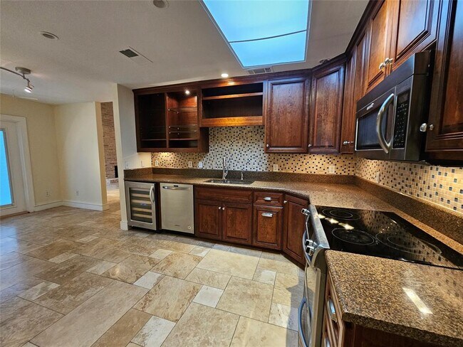 Building Photo - 4115 Ridgeline Dr