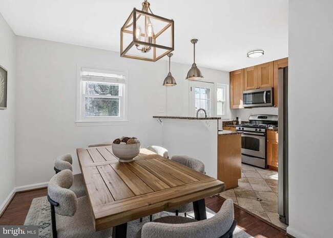 Building Photo - 2509 Oberlin Dr