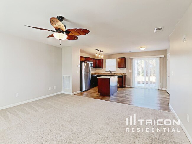 Foto del edificio - 415 Merus Dr