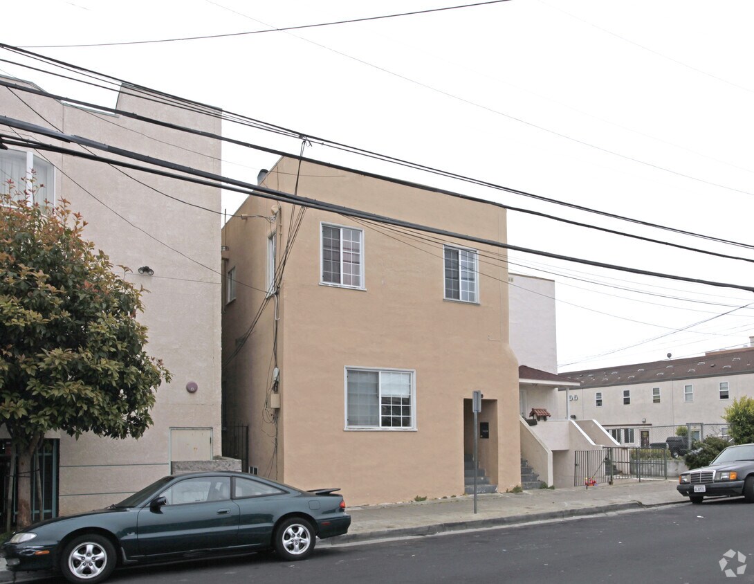 818820 Cypress Ave, South San Francisco, CA 94080 Apartments in