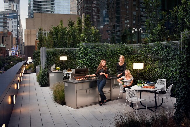 Foto del edificio - 450 W 42nd St