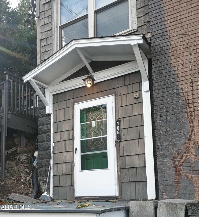 Foto del edificio - 106 Ruskin Dr