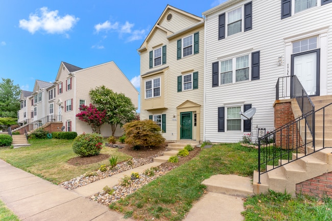 Photo - 44132 Mistletoe Terrace Townhome