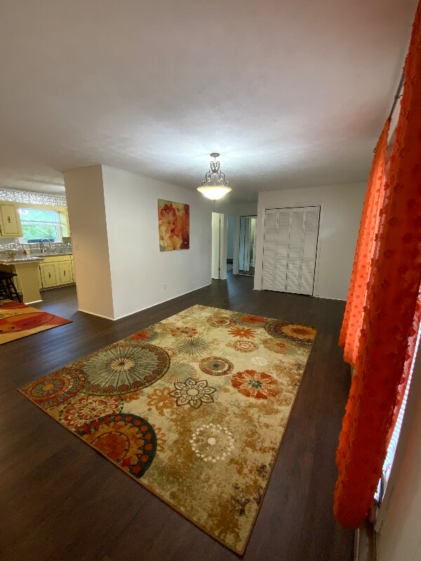 701 Carson St Unit B, Greeneville, TN 37743 Room for Rent in